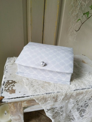 GIOIAカルトナージュ